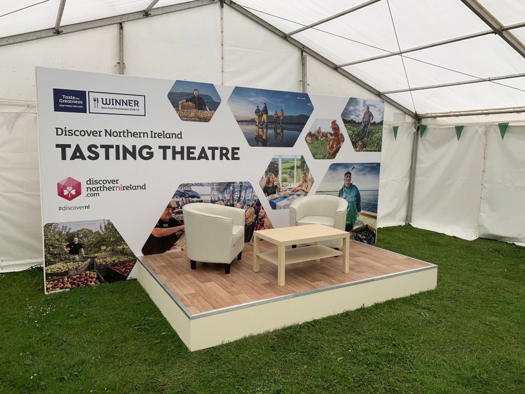 Outdoor exhibition stands